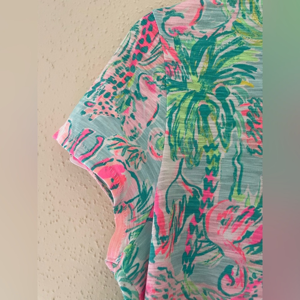Lilly Pulitzer Women’s Small Etta V-Neck Short Sleeve Seasalt Blue On Parade Top - Picture 9 of 15